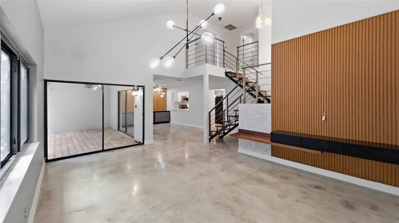 619 Deer Creek North Shore Dr - Photo 1