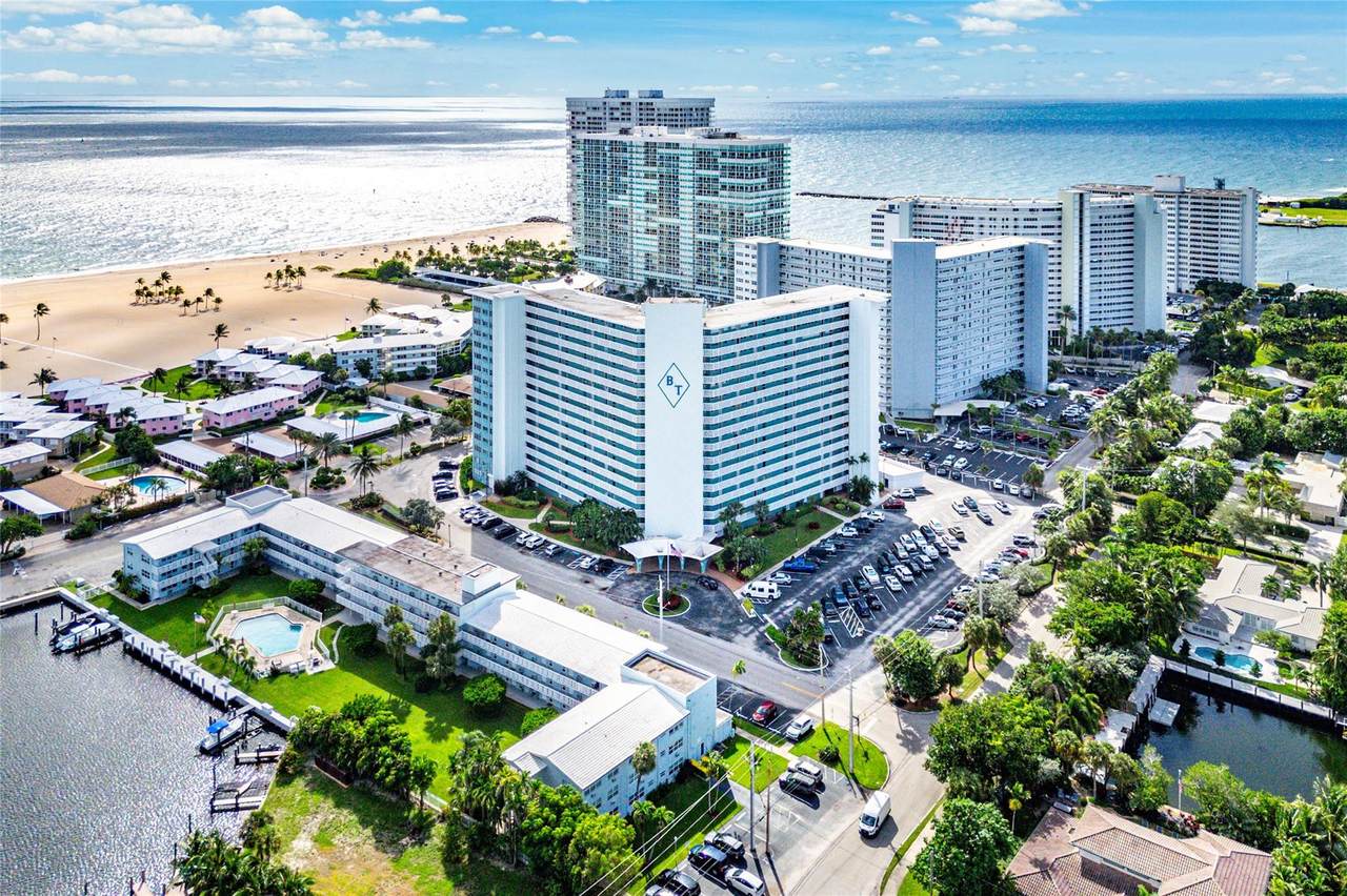 1900 Ocean Drive - Photo 1