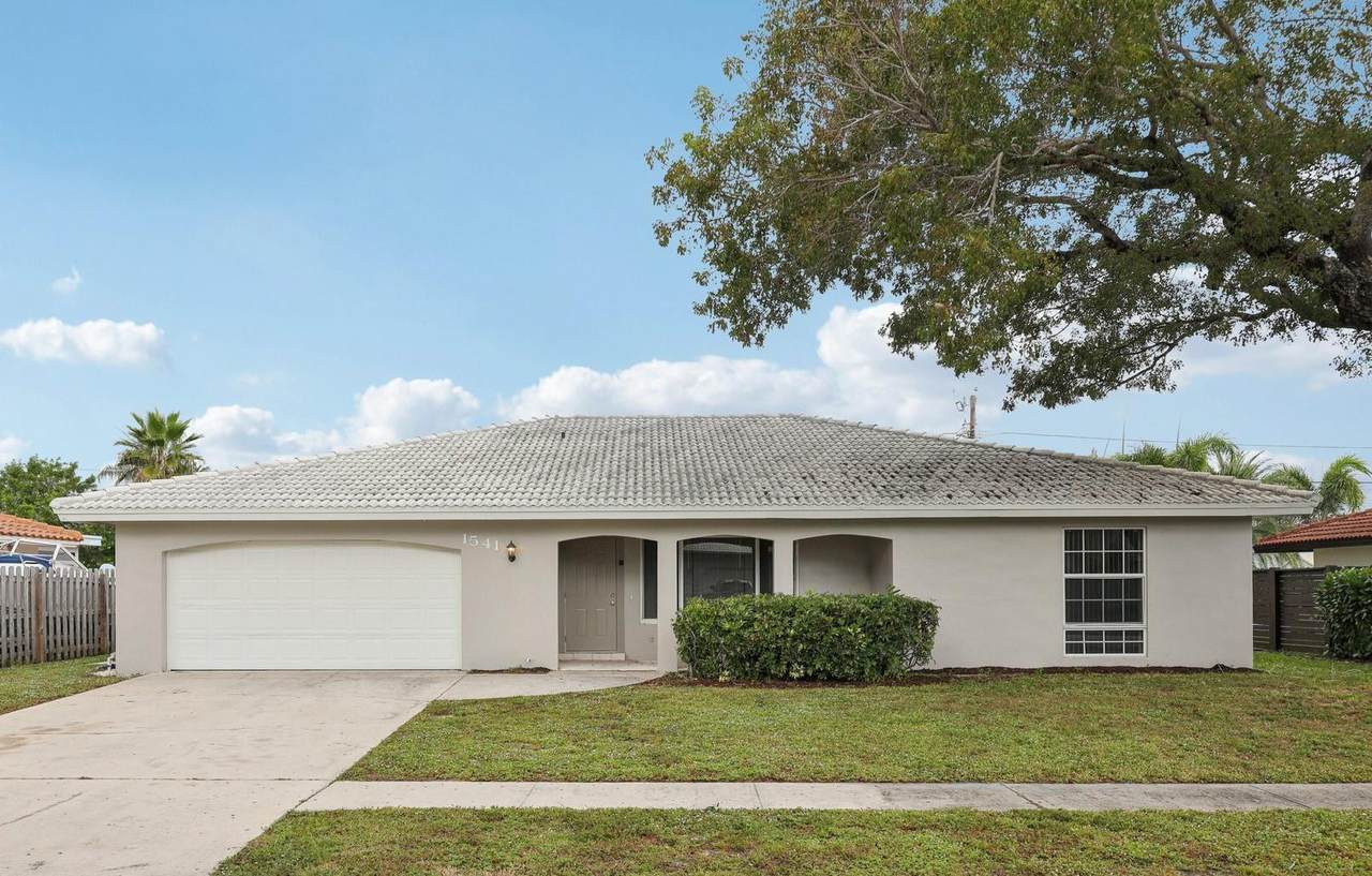 1541 9th Street - Photo 1