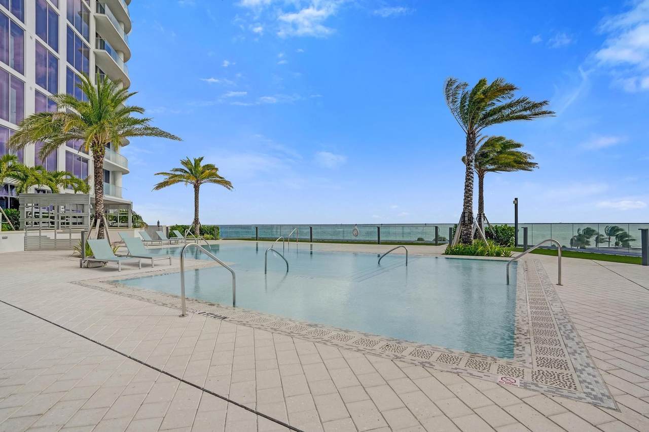 https://bt-photos.global.ssl.fastly.net/beaches/1280_boomver_3_F10542298-2.jpg