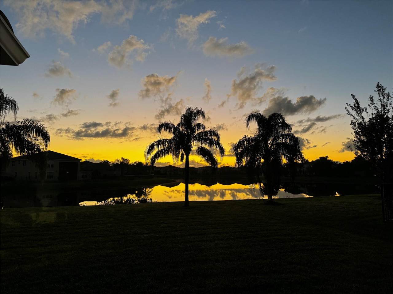 https://bt-photos.global.ssl.fastly.net/beaches/1280_boomver_3_F10542305-2.jpg