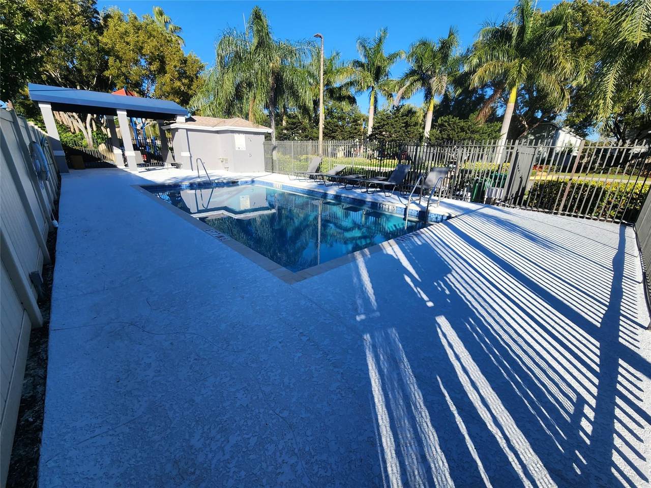 https://bt-photos.global.ssl.fastly.net/beaches/orig_boomver_3_F10543118-2.jpg