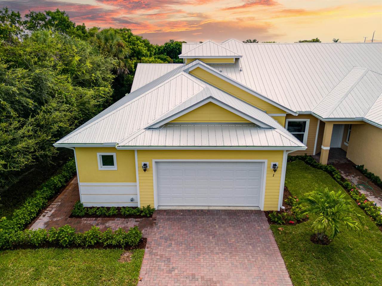 1805 Bridgepointe Circle - Photo 1