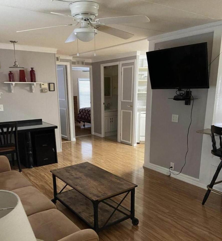 19124 Meadowbrook - Photo 1