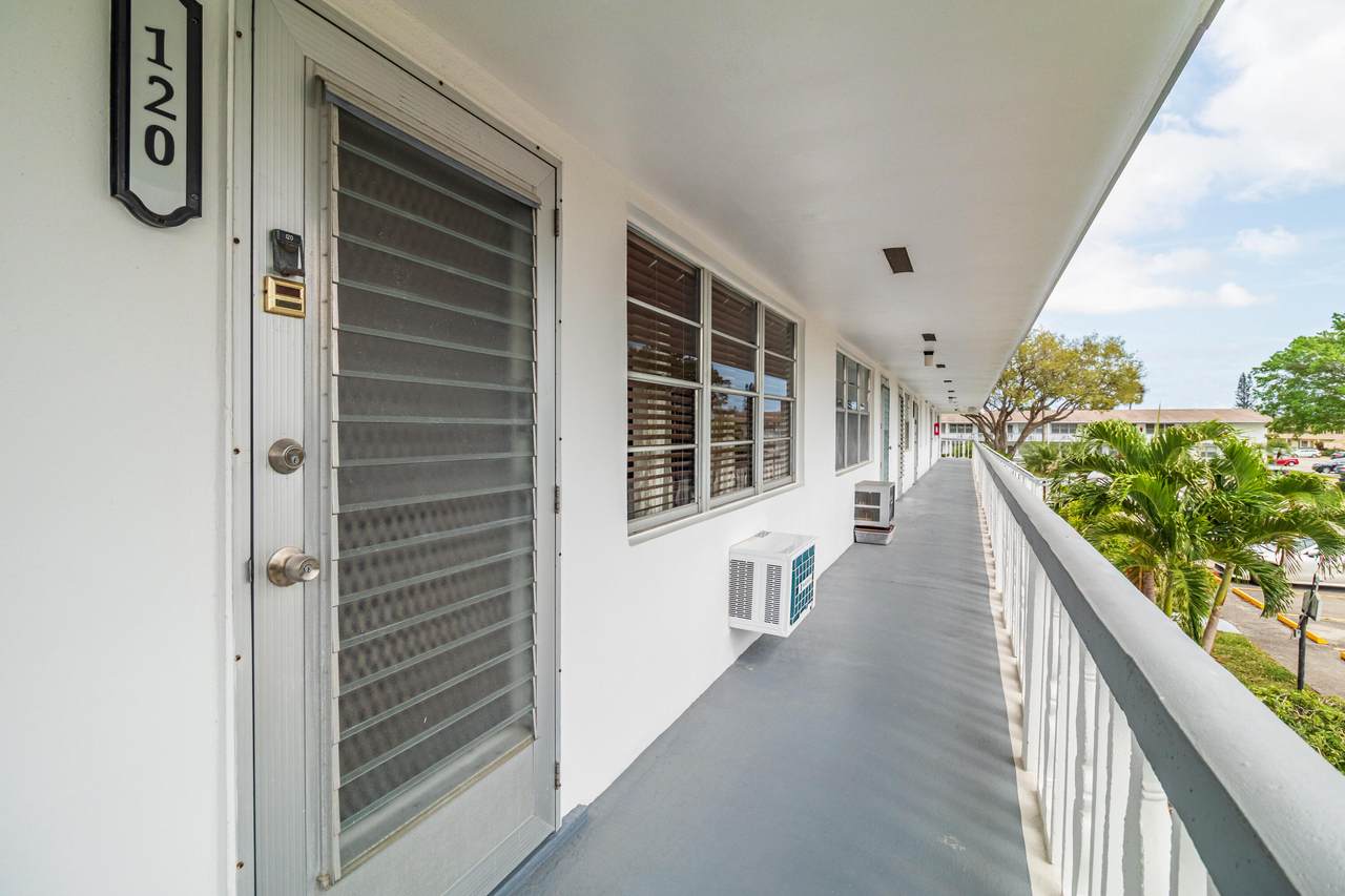 120 Northampton - Photo 1