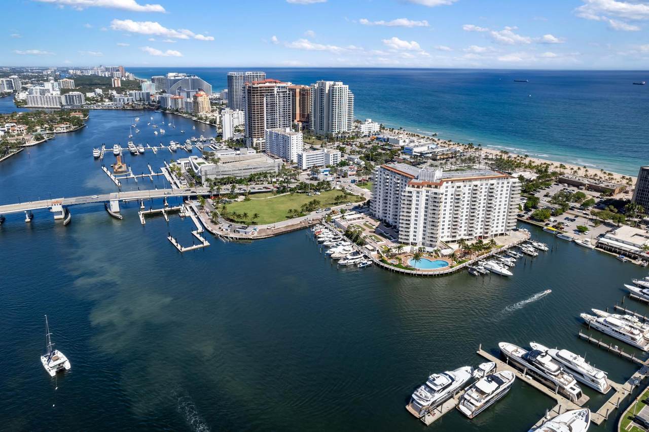 1 Las Olas Circle - Photo 1