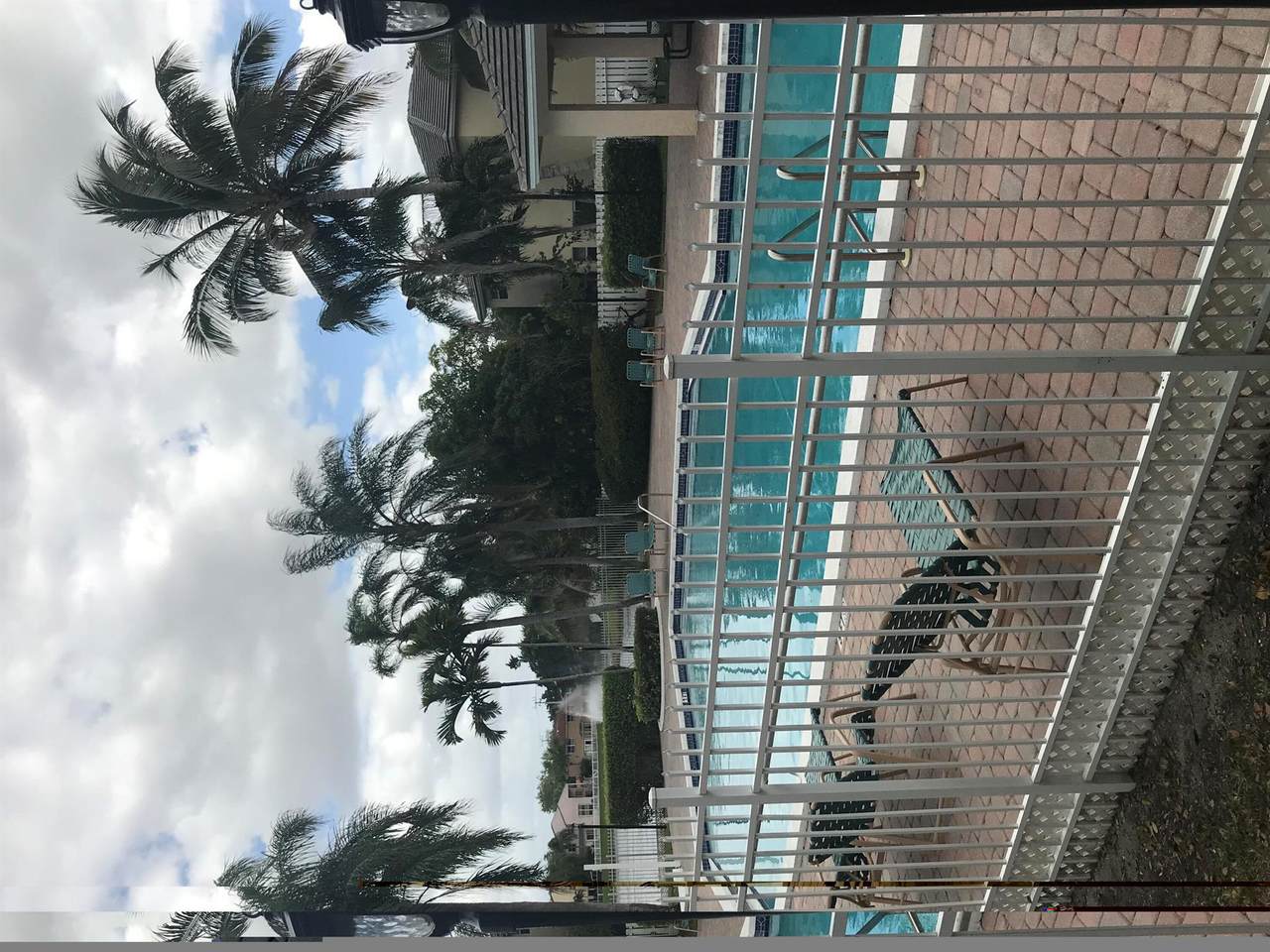 845 98 Avenue - Photo 1