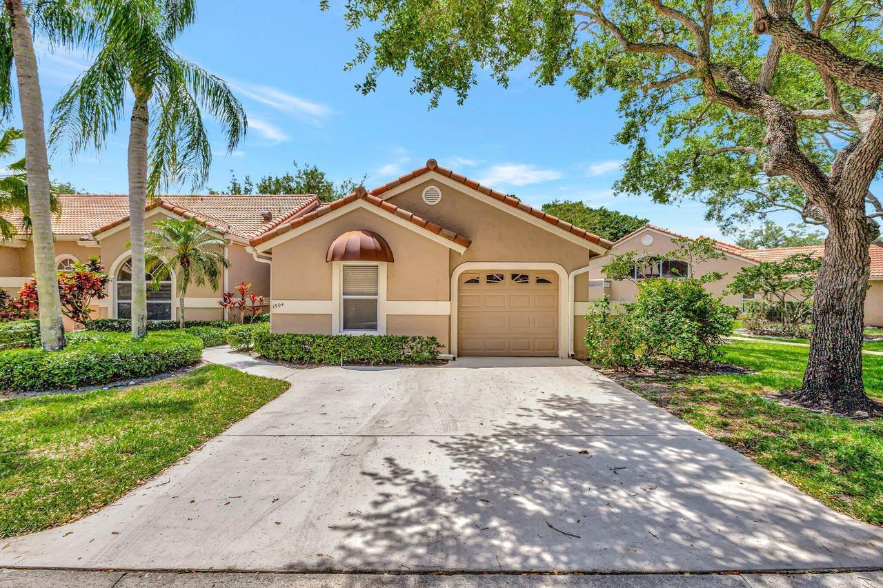 1904 Rosewood Way - Photo 1