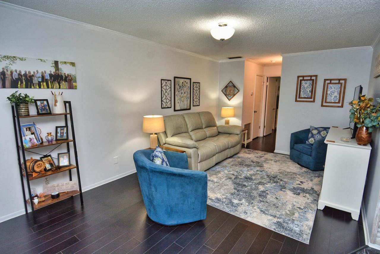 1225 21st Street - Photo 1