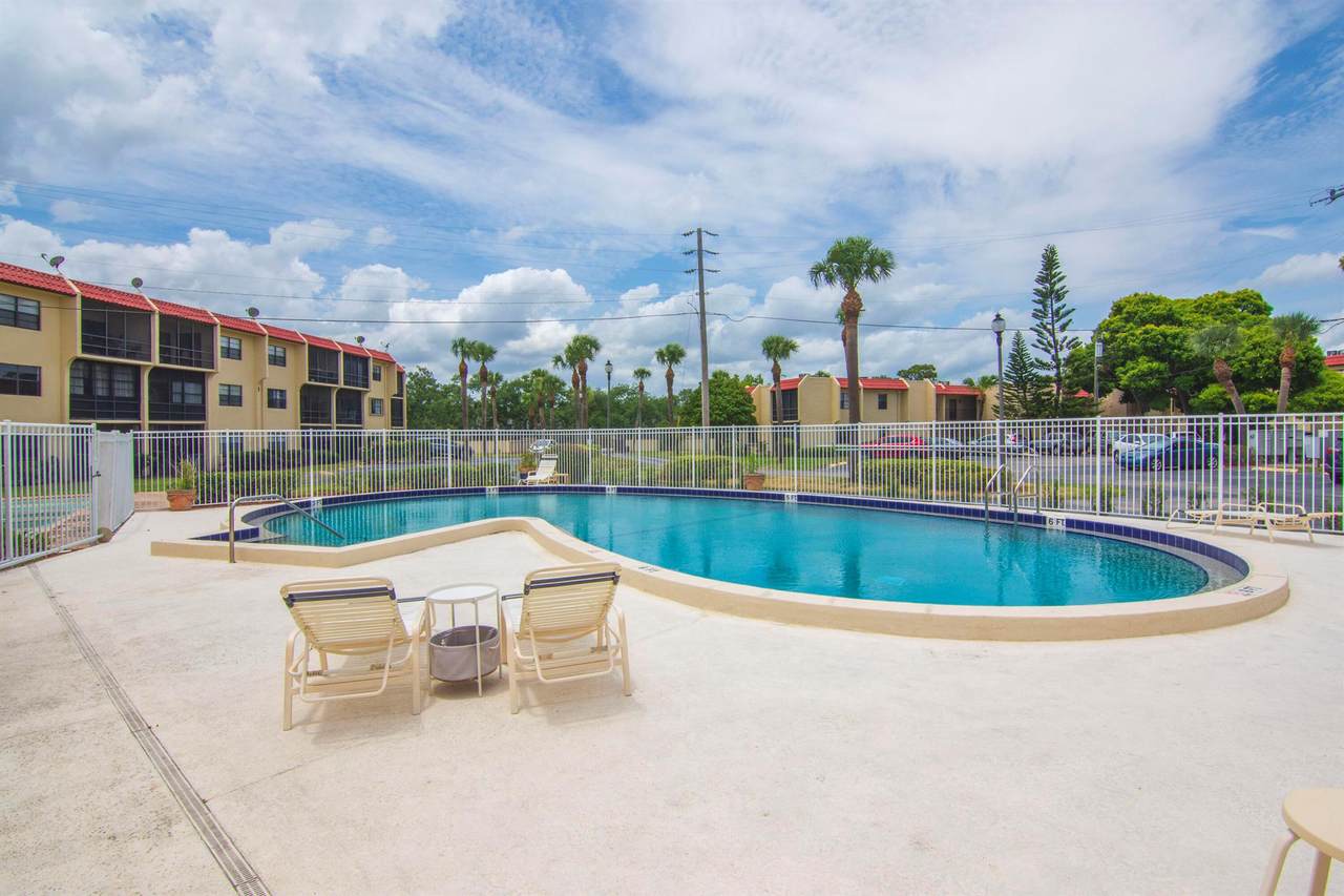 2050 Oleander Boulevard - Photo 1