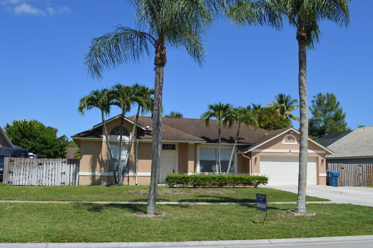 141 Kings Way - Photo 1