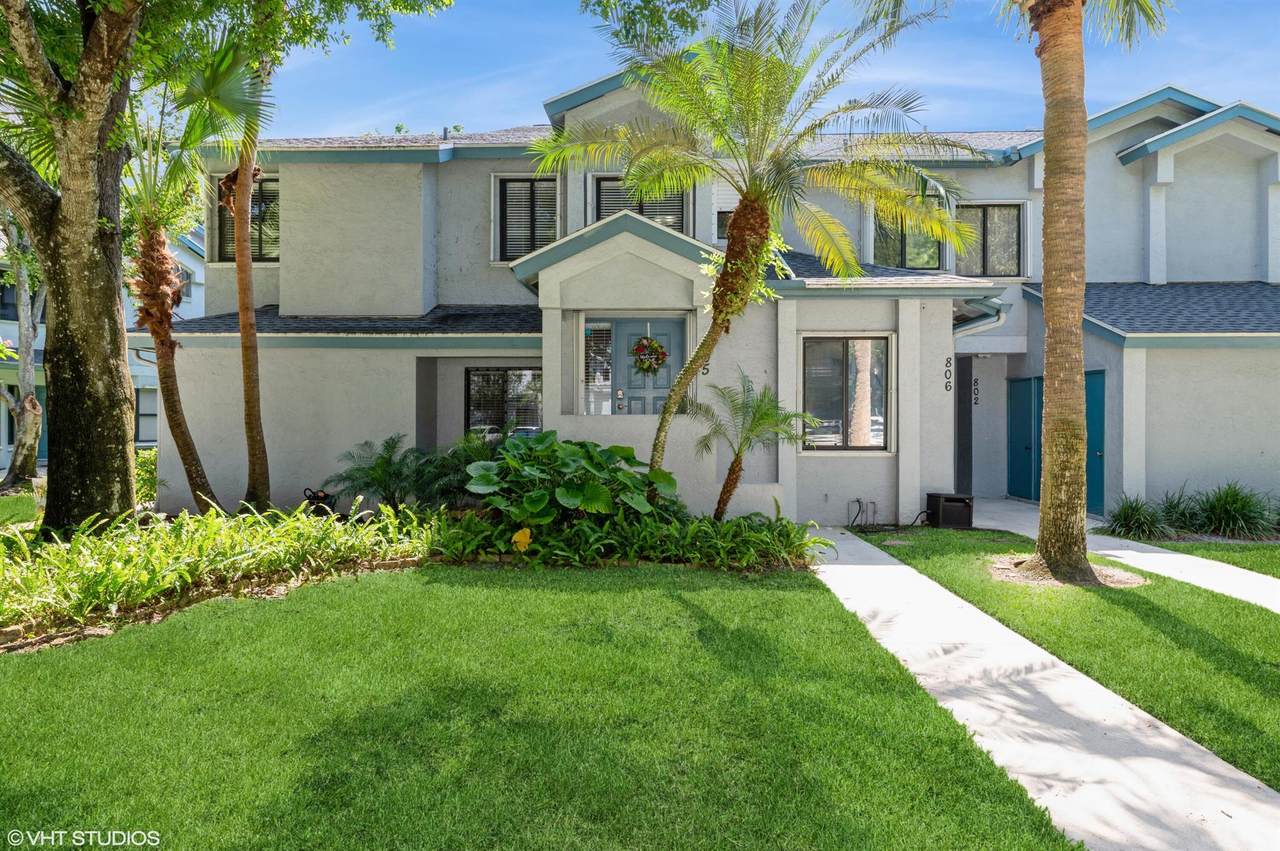 805 Harbour Pointe Way - Photo 1