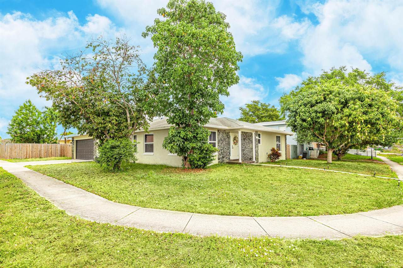 1518 Lee Court - Photo 1