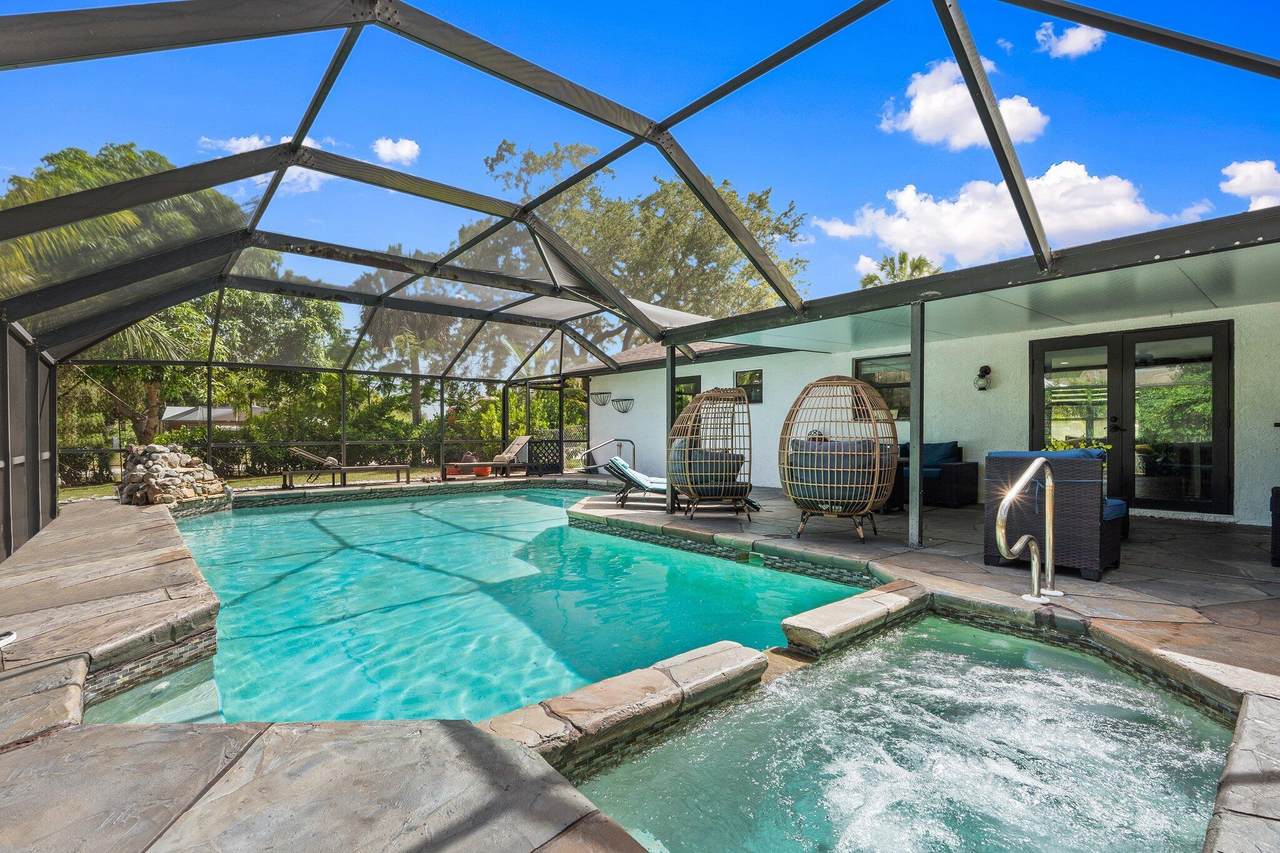 6600 Woodsmere Way - Photo 1