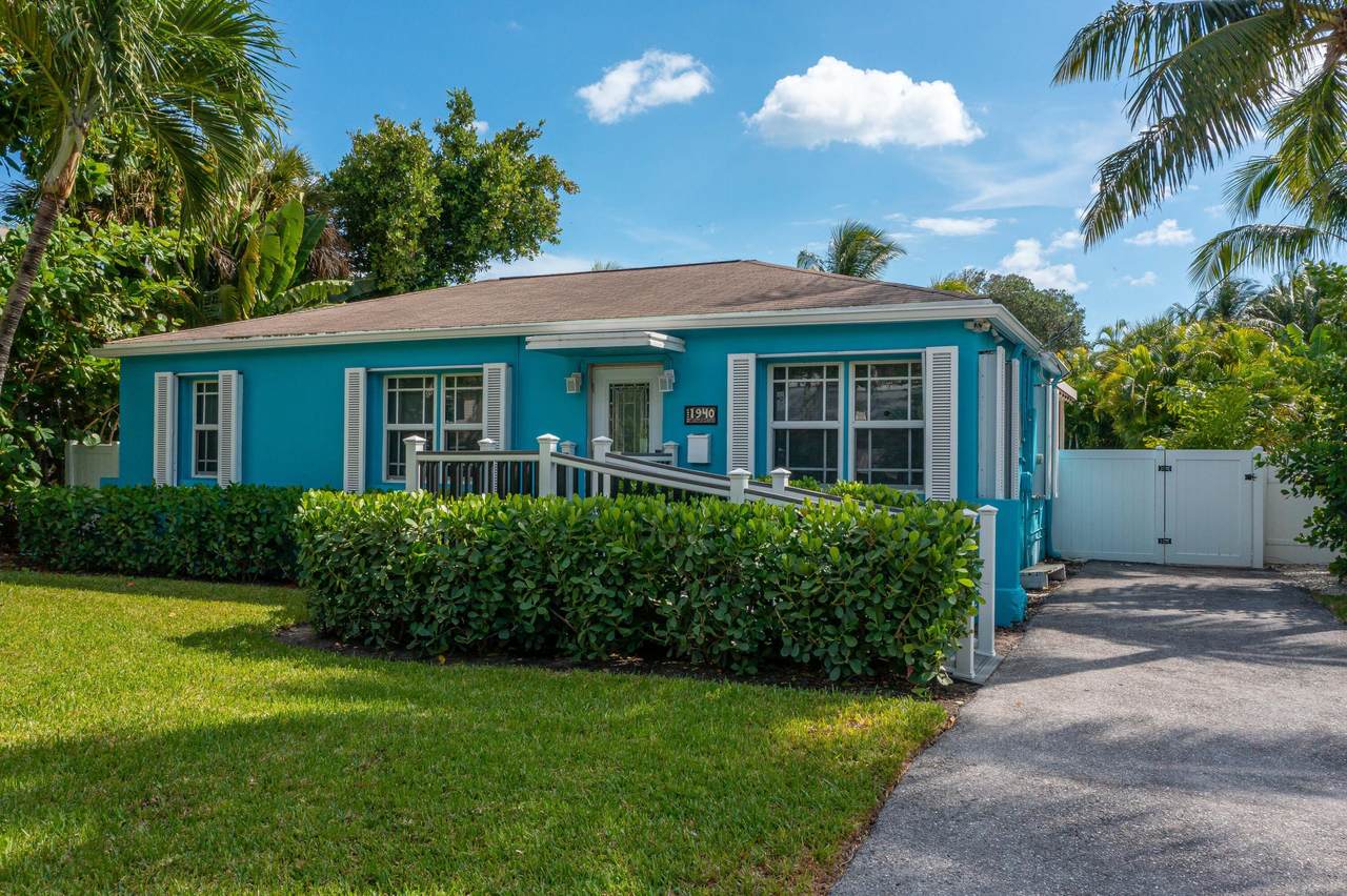 1940 2nd Street - Photo 1