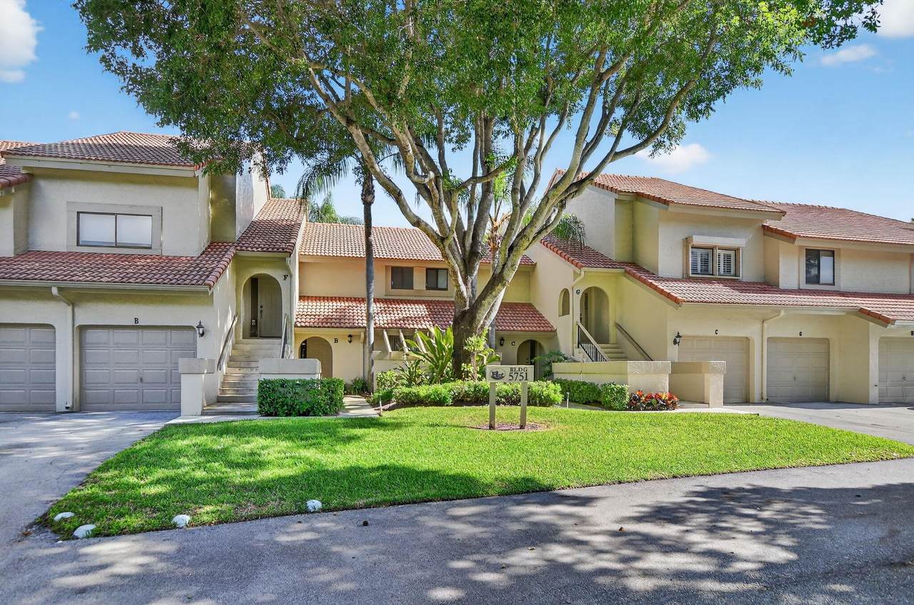 5751 Coach House Circle - Photo 1
