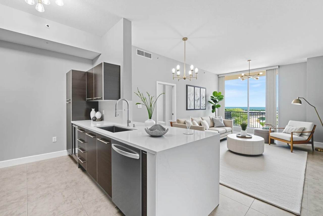 550 Okeechobee Boulevard - Photo 1
