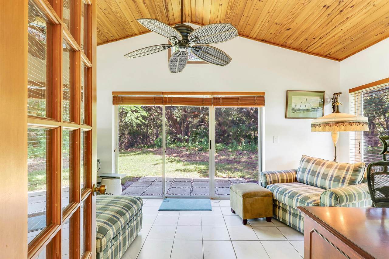 1329 Chippewa Street - Photo 1