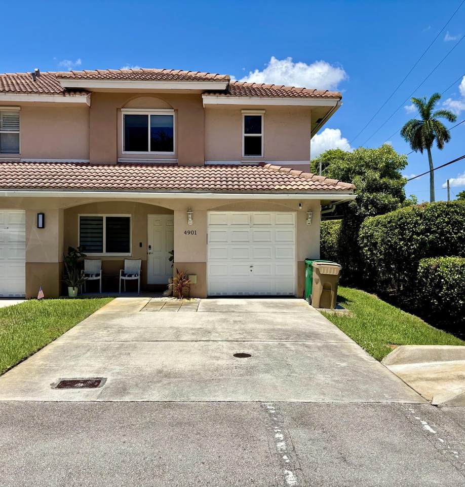4901 Palm Garden Lane - Photo 1