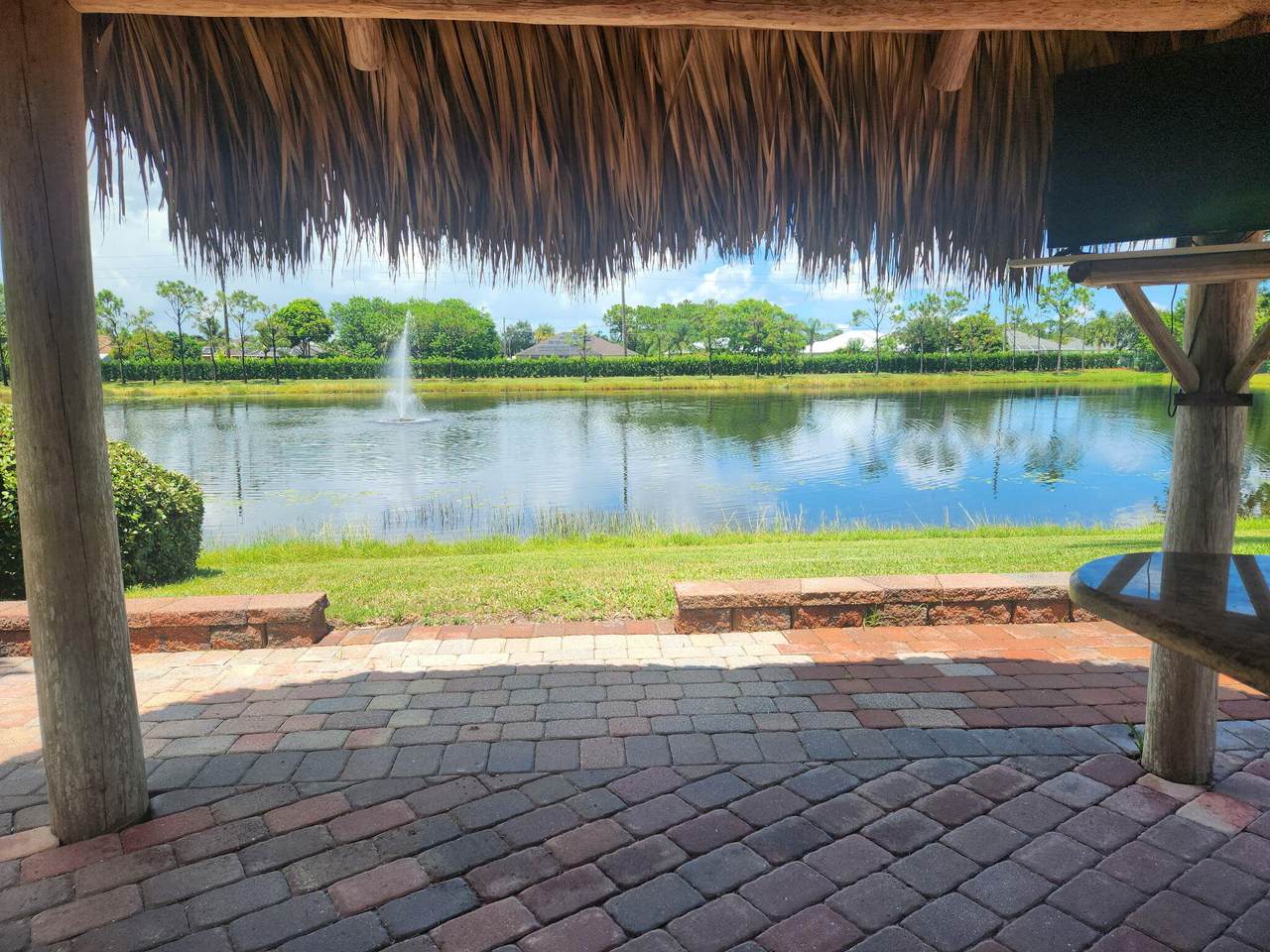 https://bt-photos.global.ssl.fastly.net/beaches/1280_boomver_3_R11115097-2.jpg