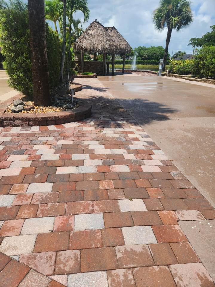 https://bt-photos.global.ssl.fastly.net/beaches/1280_boomver_3_R11115097-2.jpg