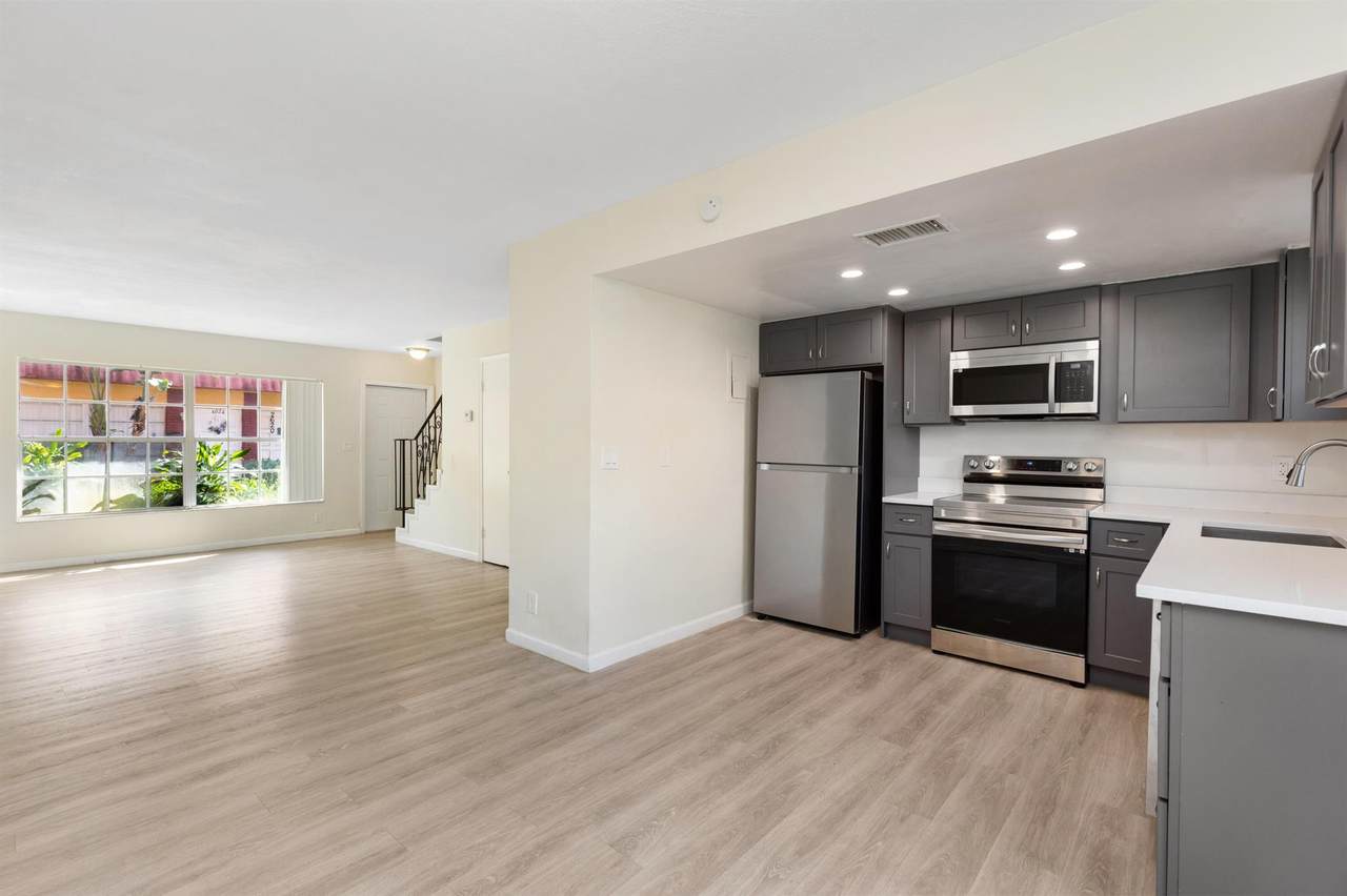 2632 52nd Avenue - Photo 1