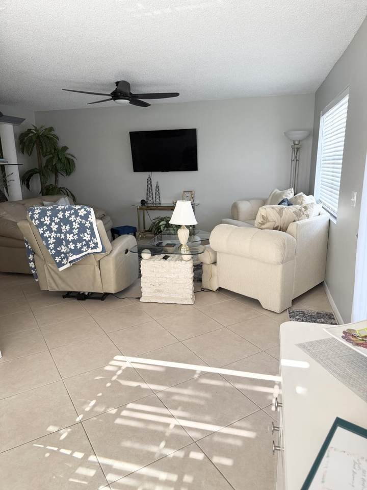 https://bt-photos.global.ssl.fastly.net/beaches/1280_boomver_3_R11122356-2.jpg