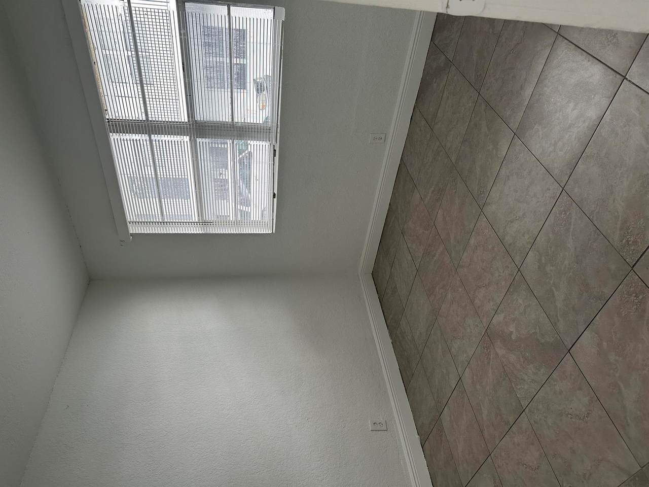 608 5th Street - Photo 1