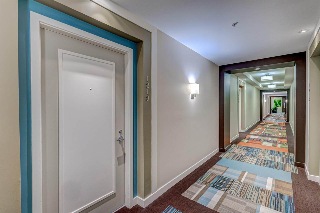 550 Okeechobee Boulevard - Photo 1