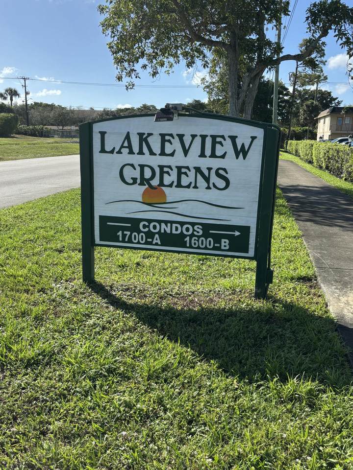 1700 Dover Road - Photo 1