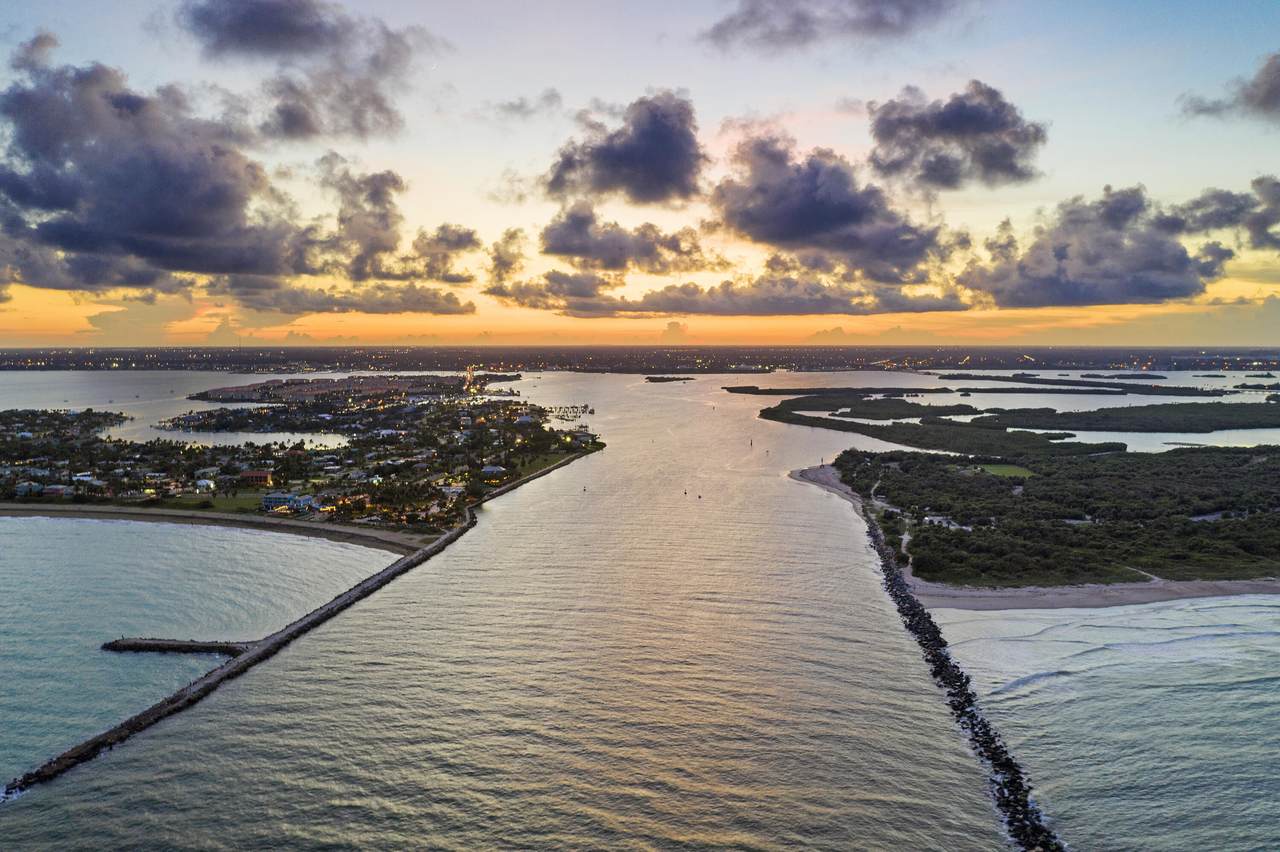 https://bt-photos.global.ssl.fastly.net/beaches/1280_boomver_3_R11131537-2.jpg