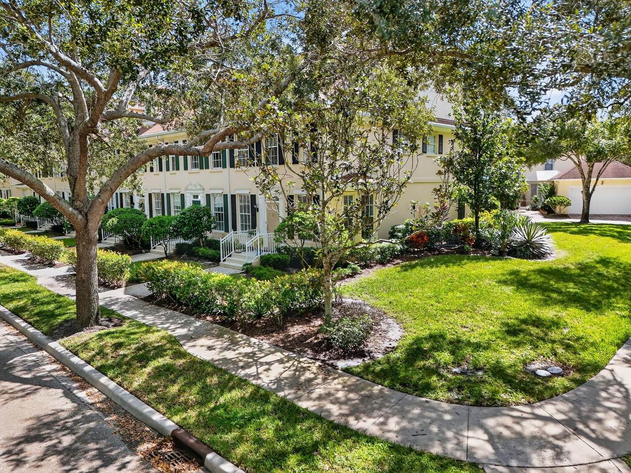 246 Iris Drive - Photo 1