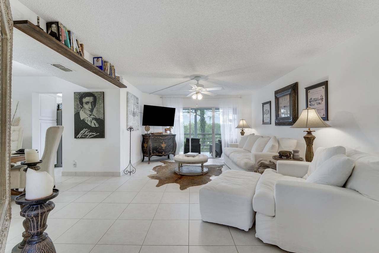 3755 Via Poinciana - Photo 1