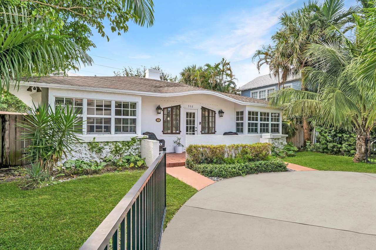 302 Wildermere Road - Photo 1
