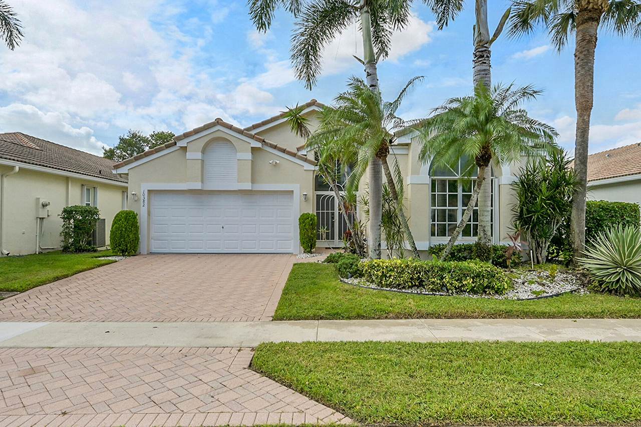 10382 Utopia Circle - Photo 1