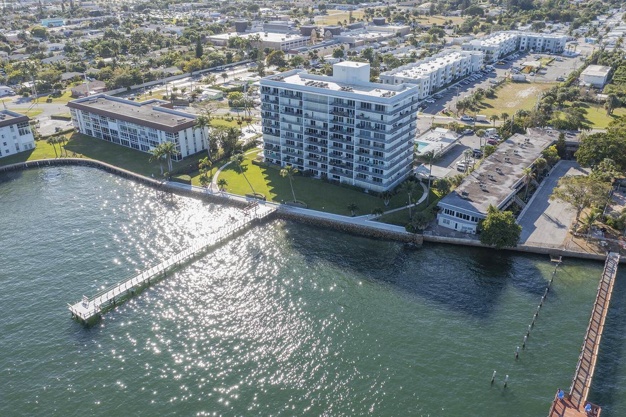 3040 Lake Shore Drive - Photo 1