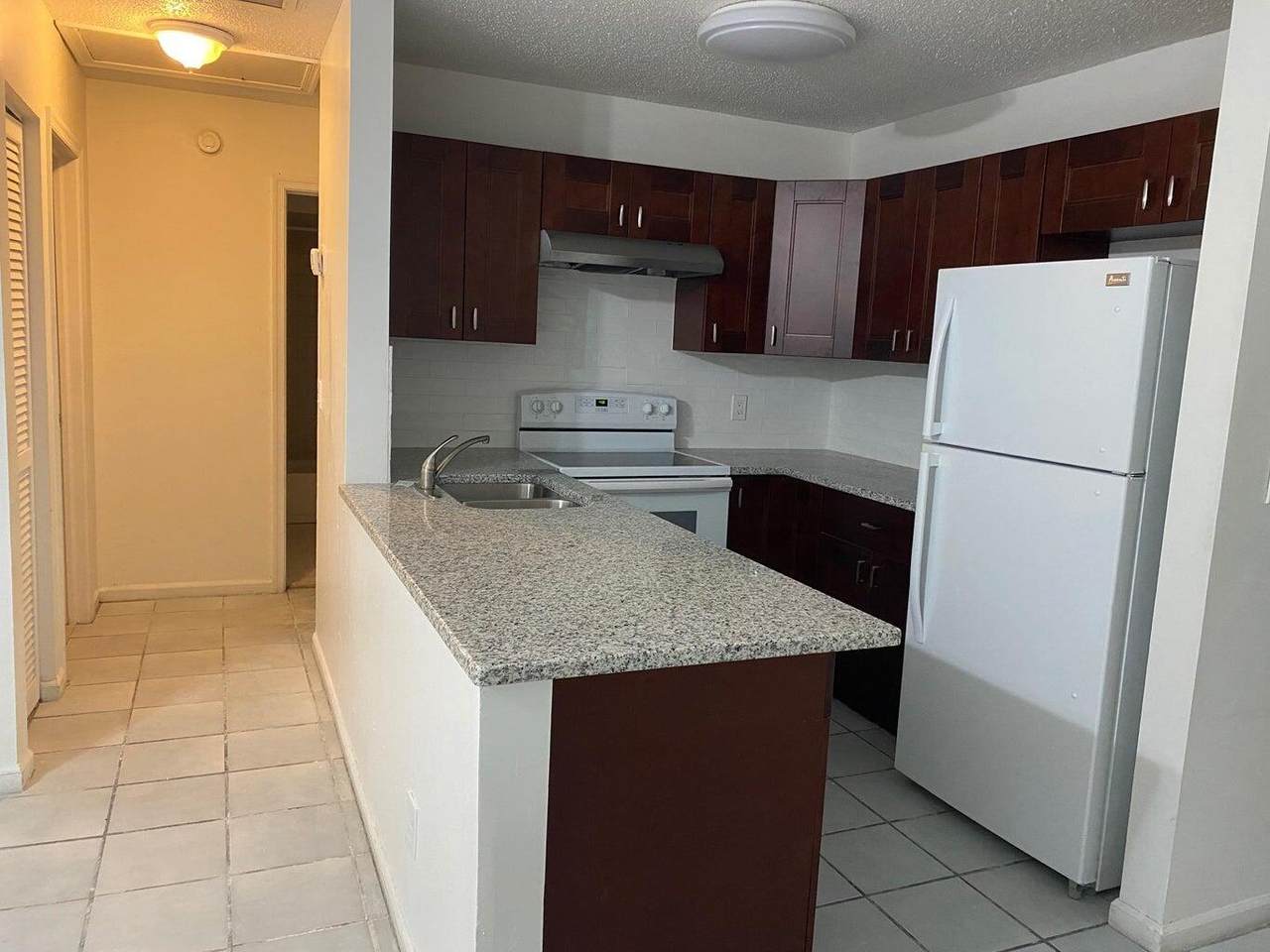 399 Glenwood Drive - Photo 1