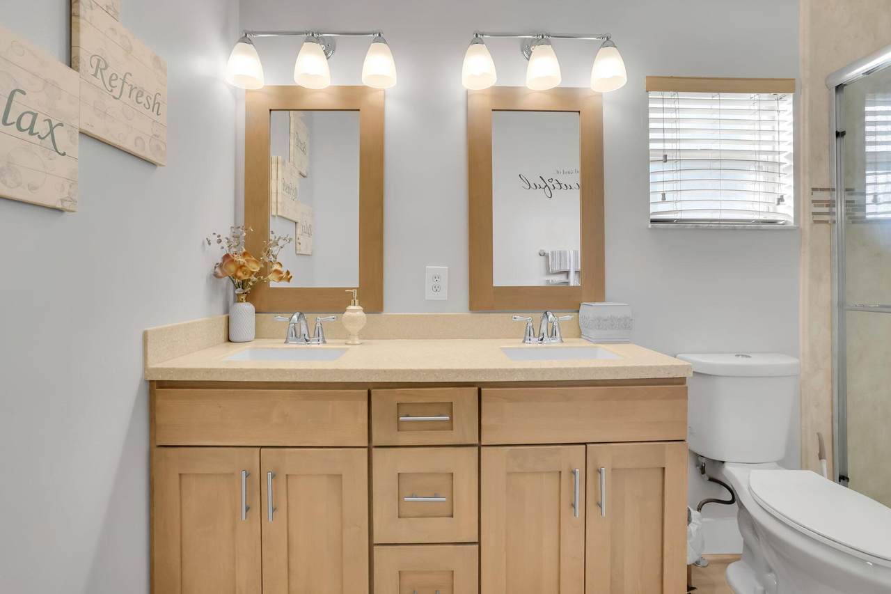 4921 Palmbrooke Circle - Photo 1