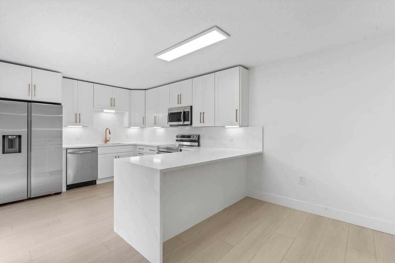 2897 22nd Circle - Photo 1