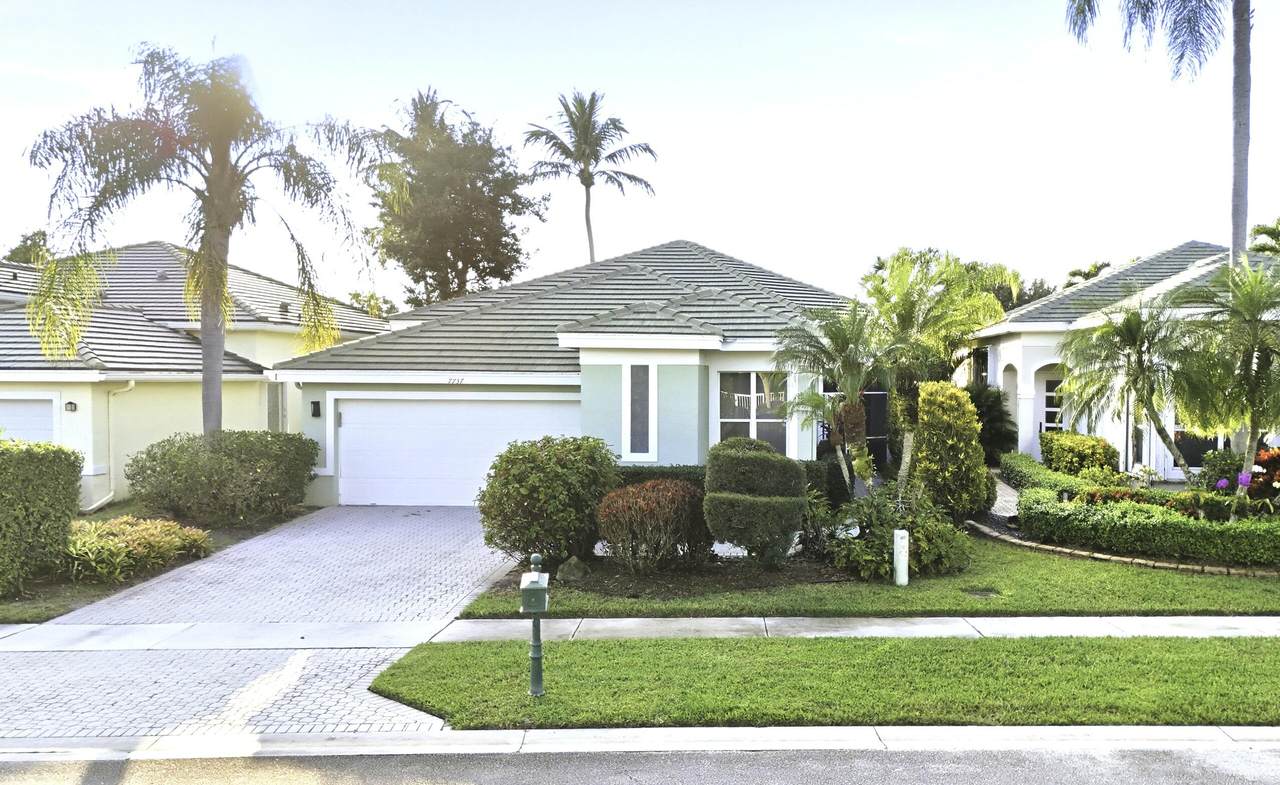 7737 Rockford Road - Photo 1