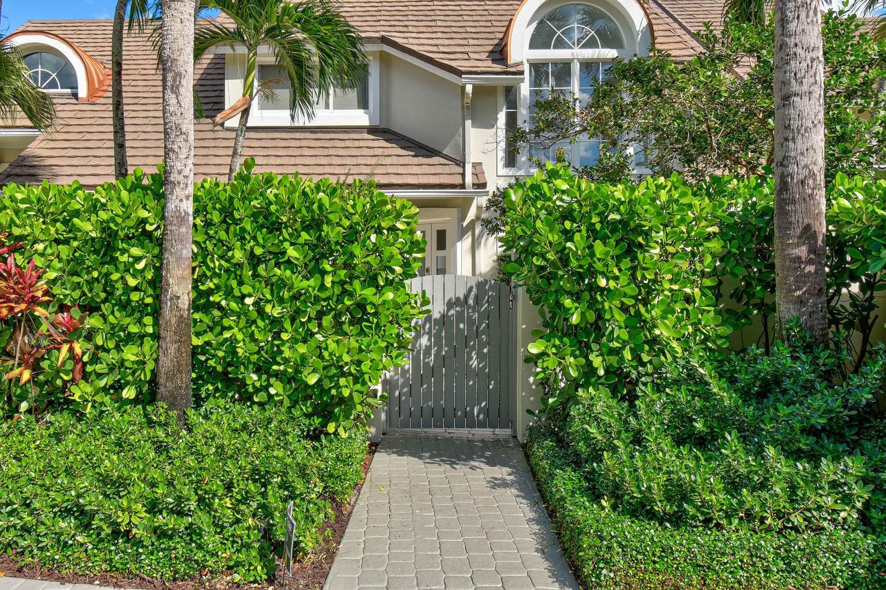 2576 Muirfield Court - Photo 1