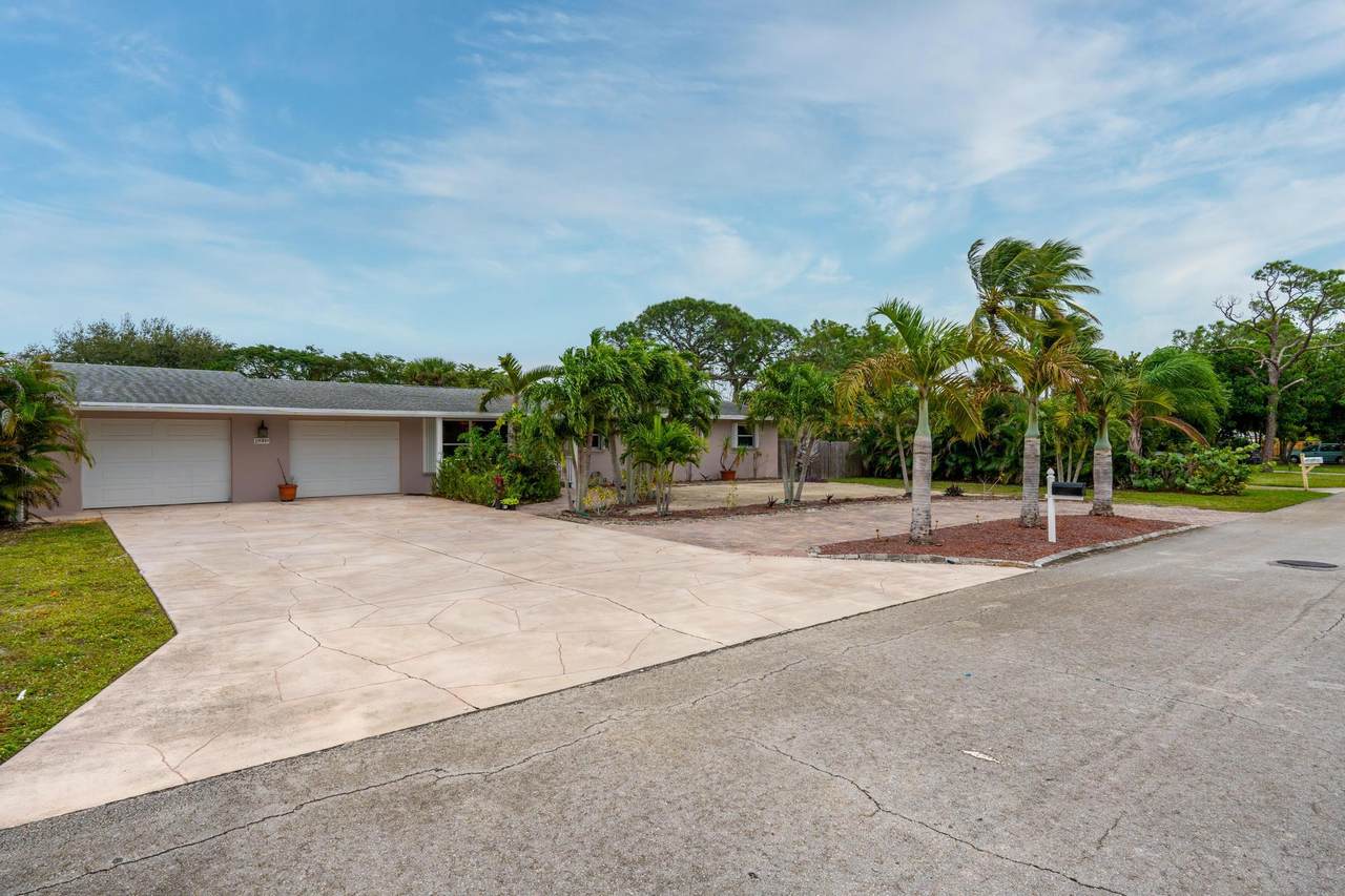 18989 Hillcrest Drive - Photo 1