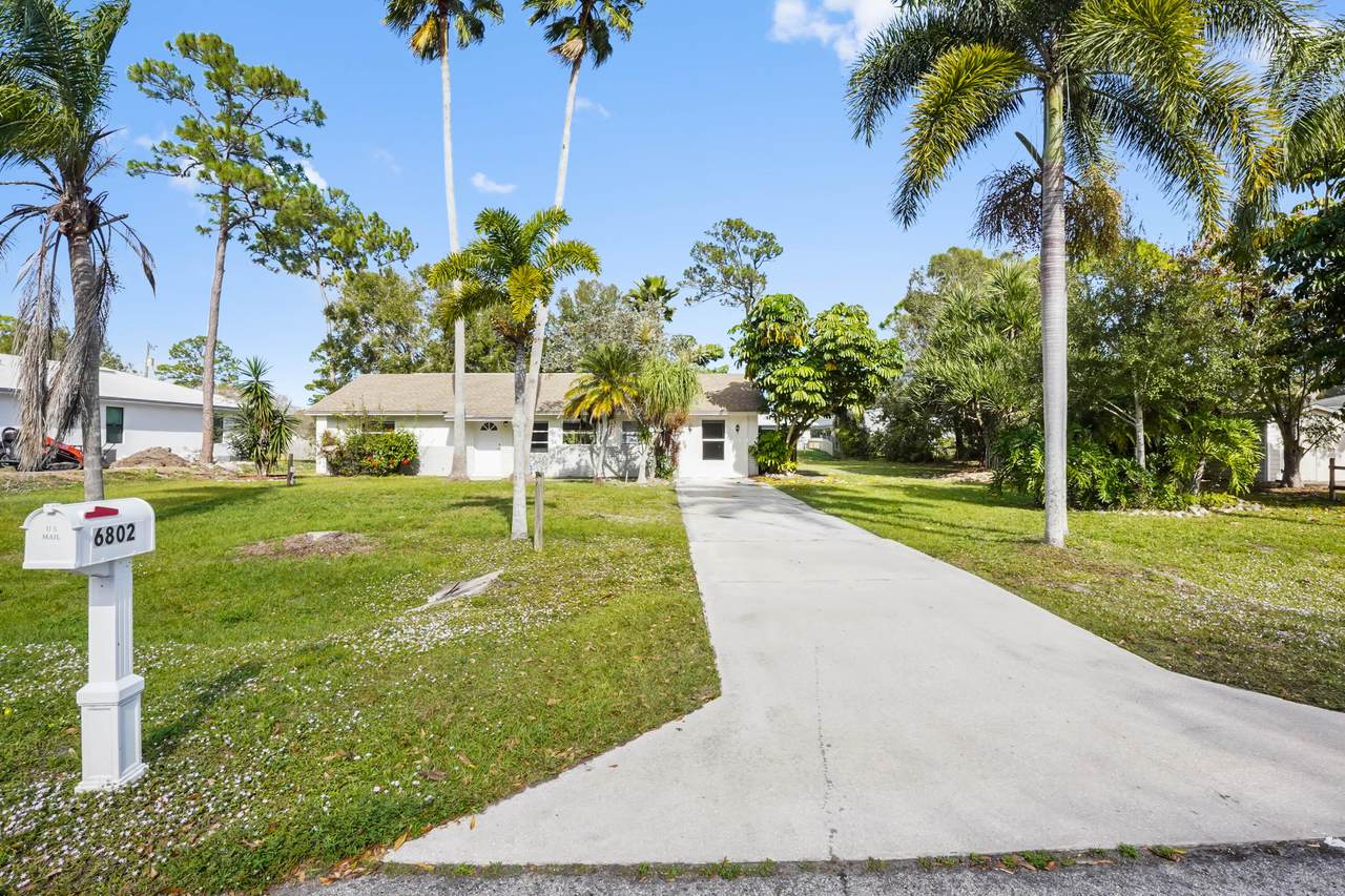 6802 Ocala Avenue - Photo 1