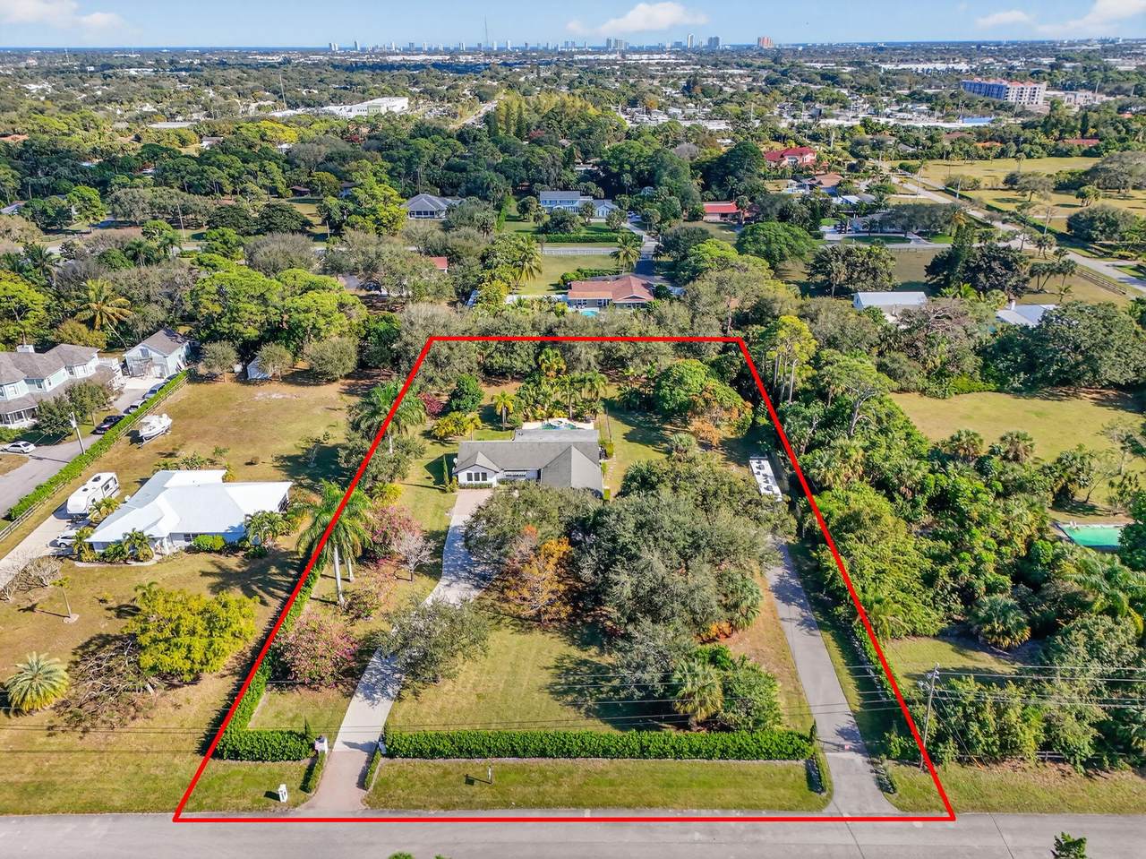 8218 Elizabeth Avenue - Photo 1