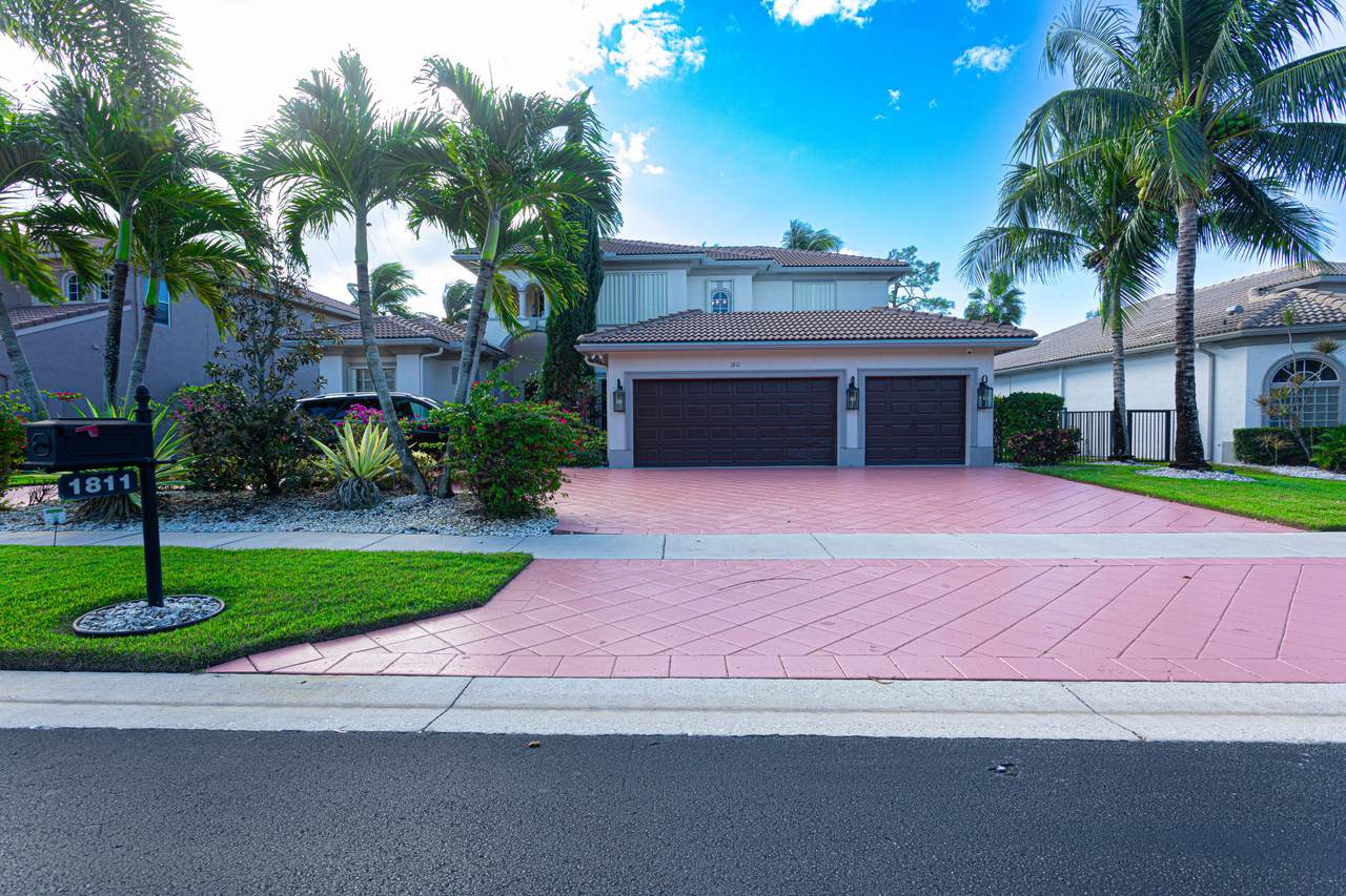 1811 Waldorf Drive - Photo 1