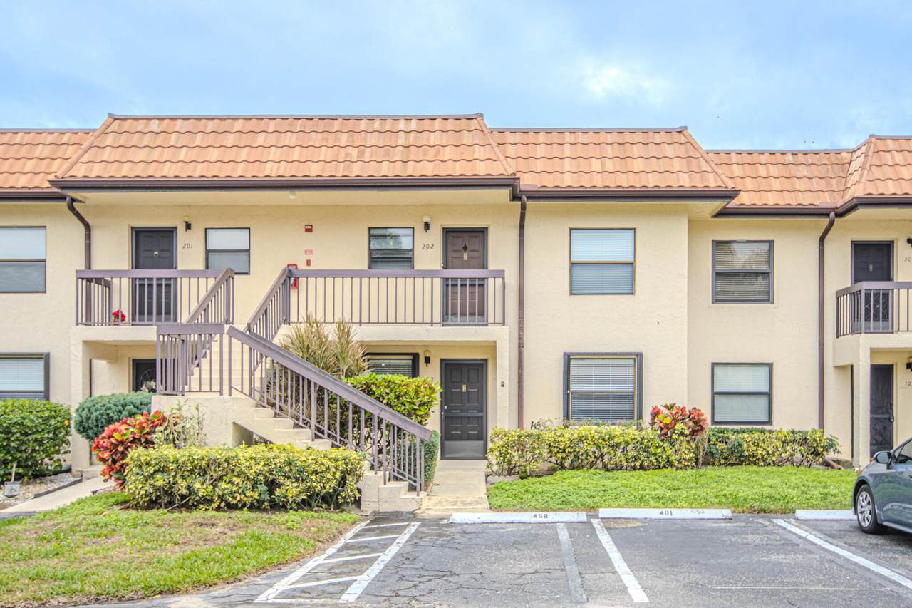 7094 Golf Colony Court - Photo 1