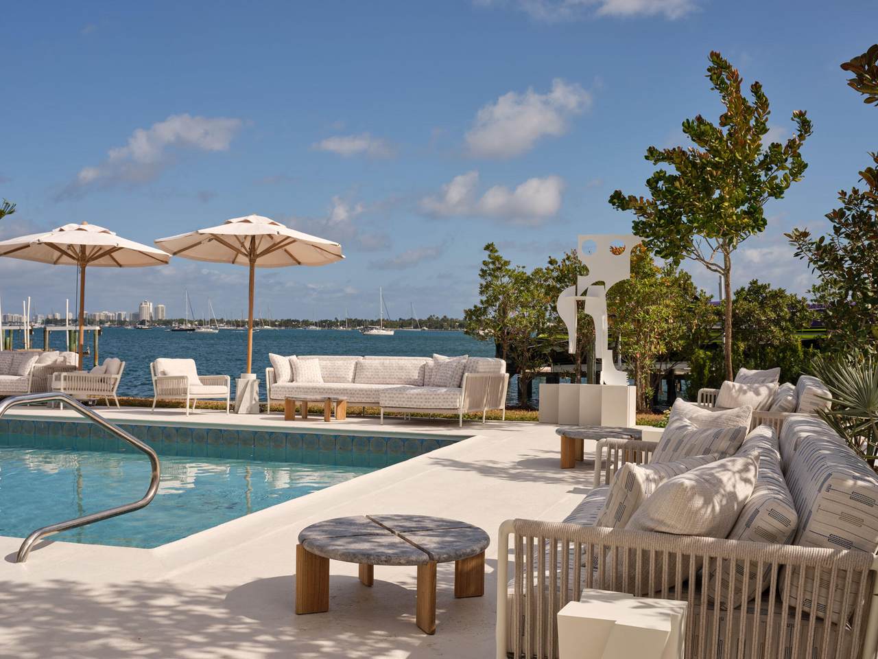 https://bt-photos.global.ssl.fastly.net/beaches/1280_boomver_3_R11162262-2.jpg