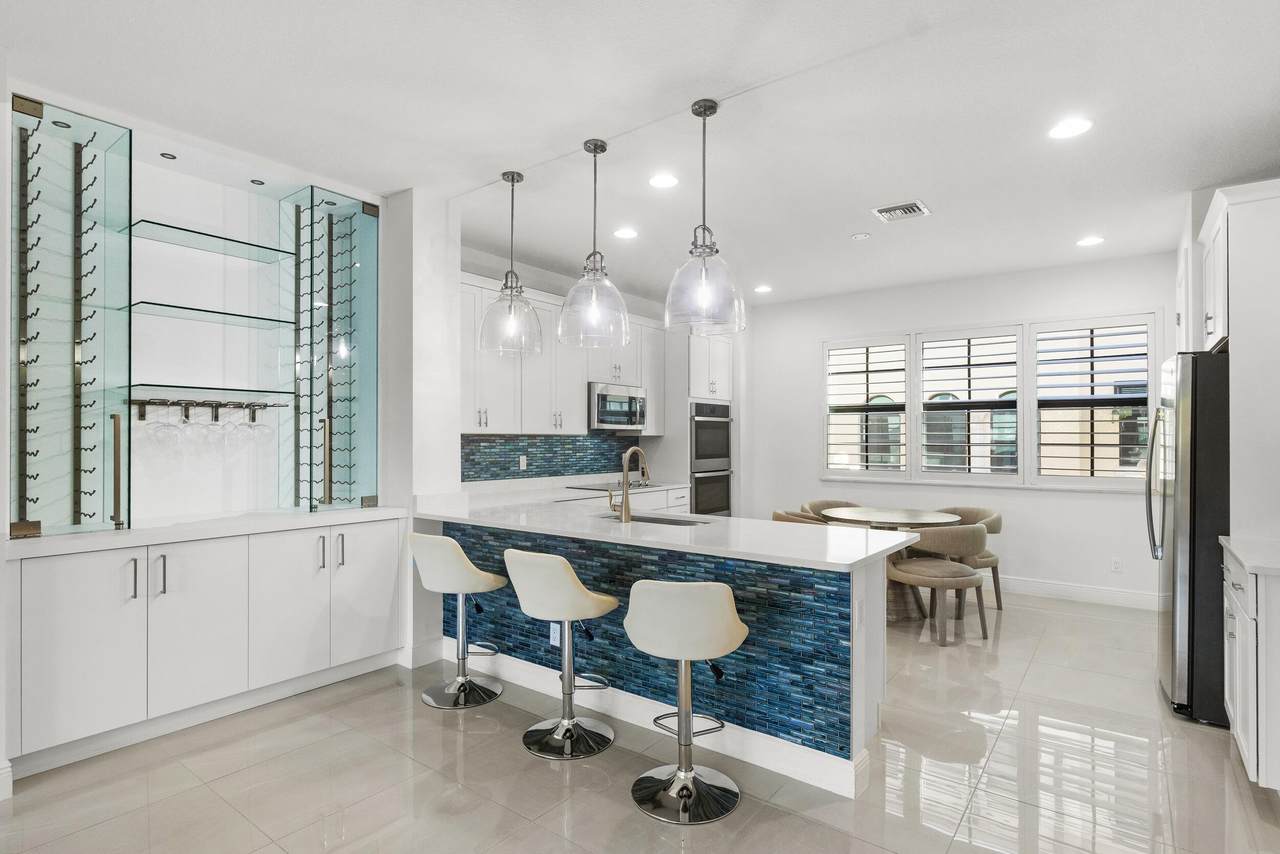 613 Windward Circle - Photo 1