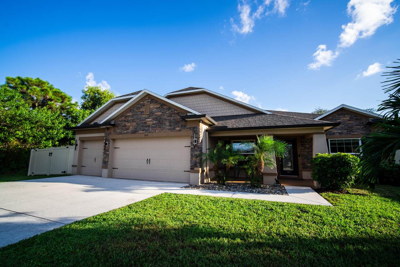 1662 North Blackwell Drive - Photo 1