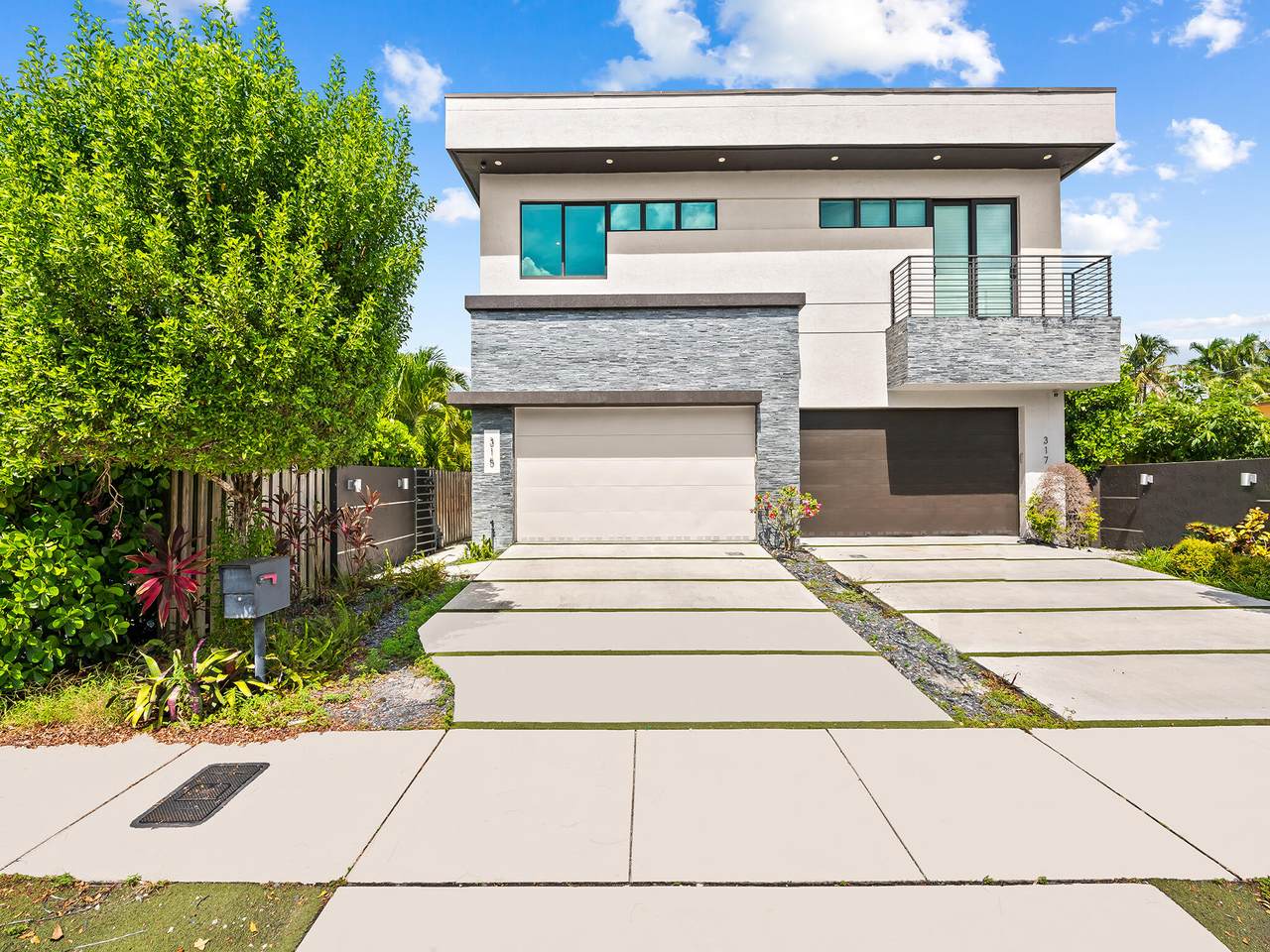 315 15th Avenue - Photo 1
